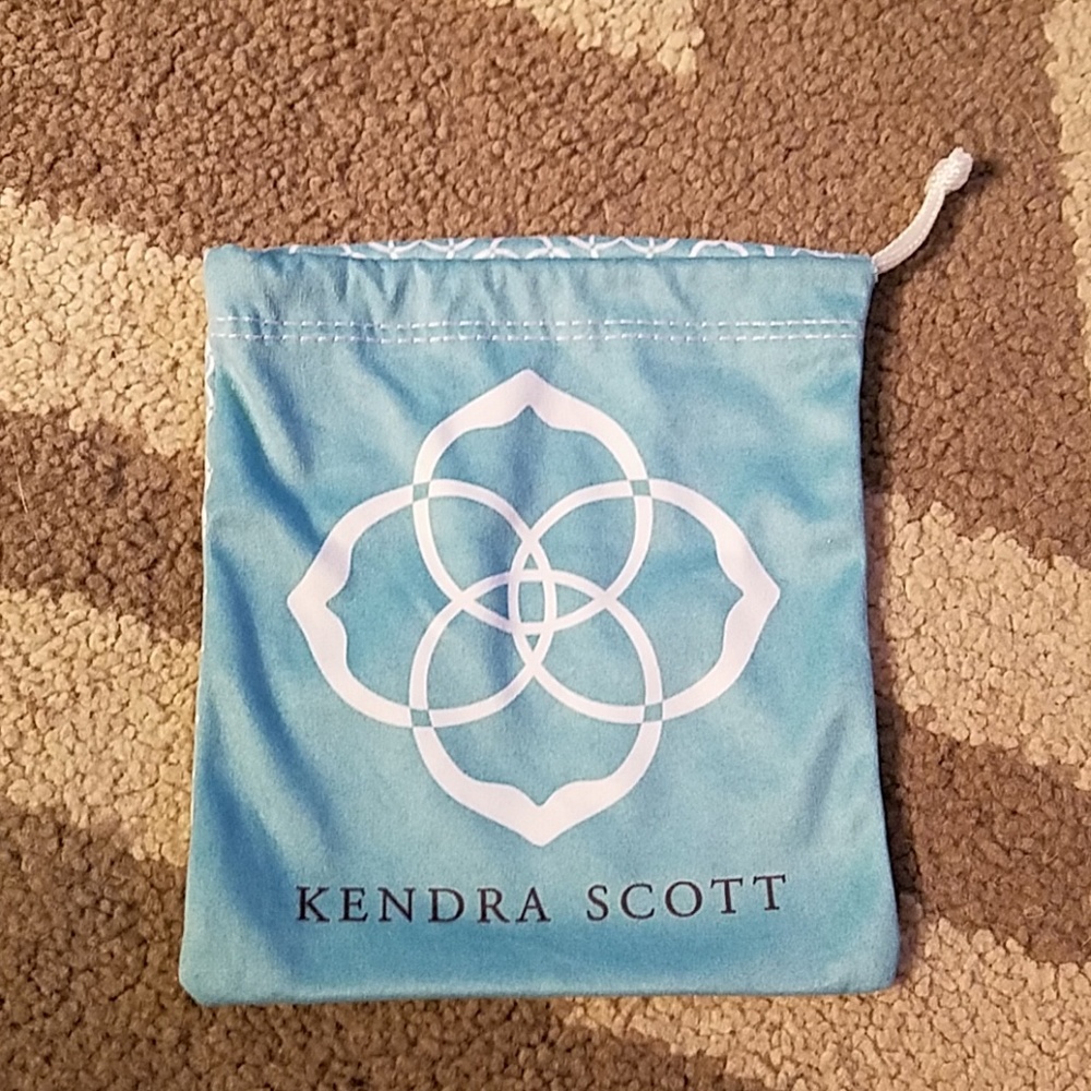 Kendra Scott dust bag